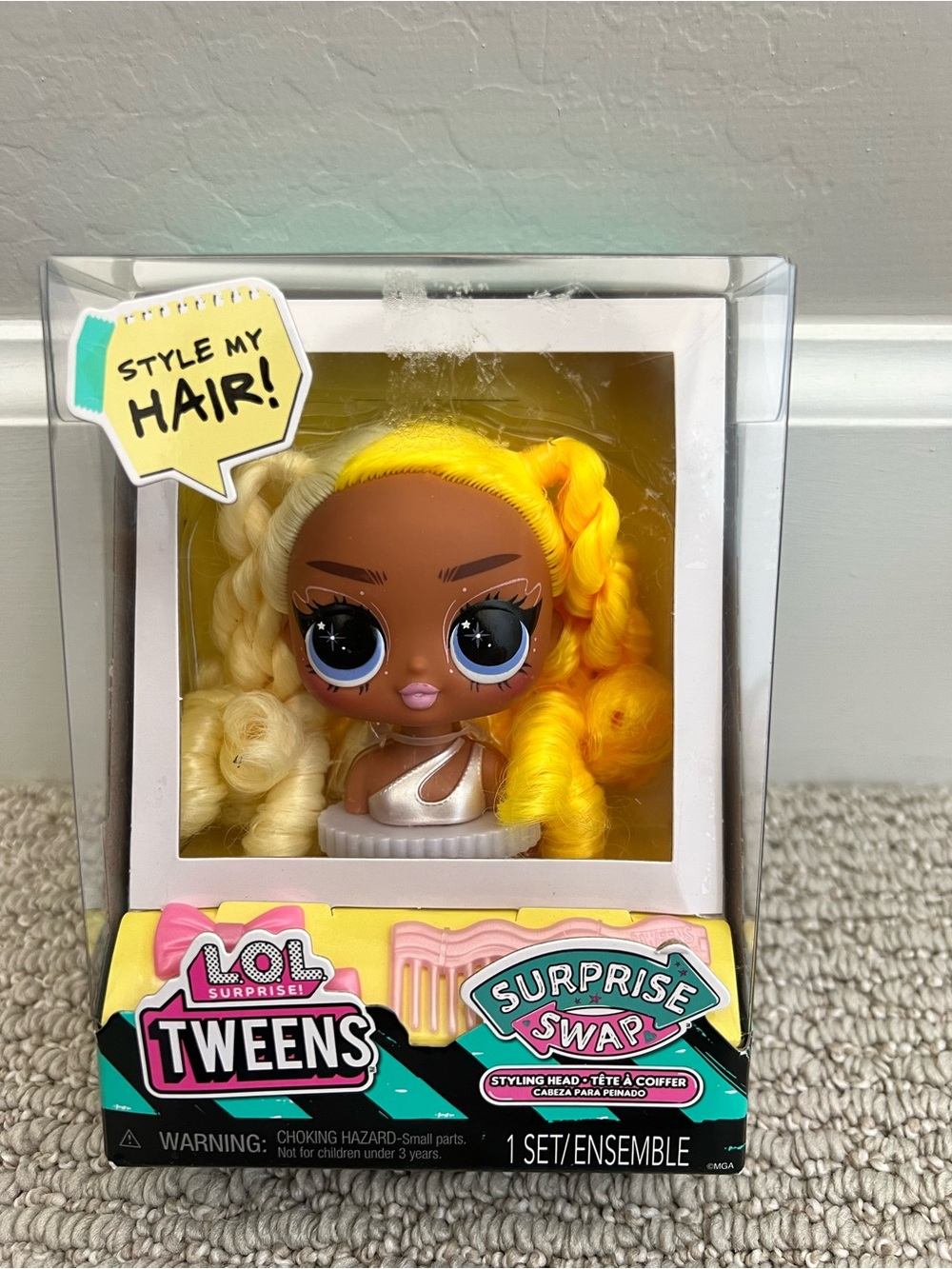 L.O.L. Surprise! Tweens Styling Head - Bright Yellow & Blonde Hair NWT $12